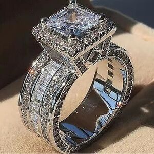 New! Women wedding luxury Silver  plated Diamond Ring